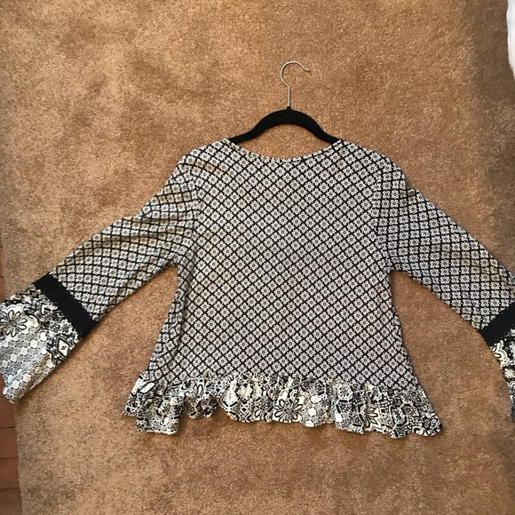 🌸 Mudd Boho blouse - Picture 8 of 8